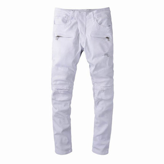 Les jeans Balmain pour homme allient sophistication et caractère, incarnant parfaitement l’ADN luxueux et avant-gardiste de la marque.