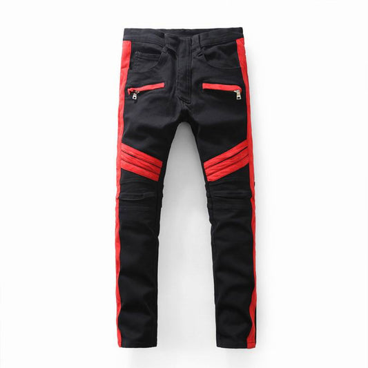 Les jeans Balmain pour homme allient sophistication et caractère, incarnant parfaitement l’ADN luxueux et avant-gardiste de la marque.
