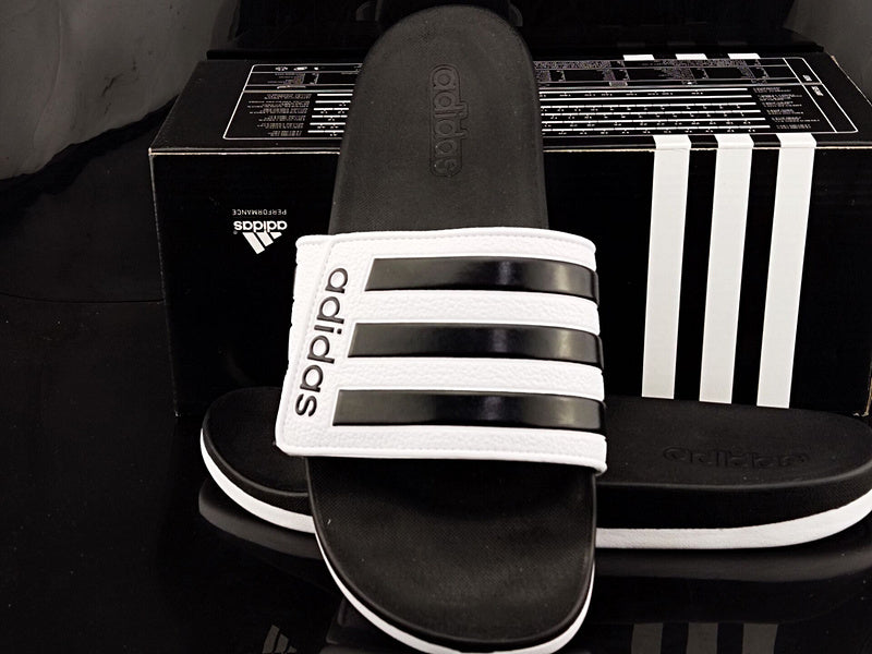 Les sandales claquettes Adidas sont un incontournable pour ceux qui recherchent un mélange parfait entre confort et style décontracté.