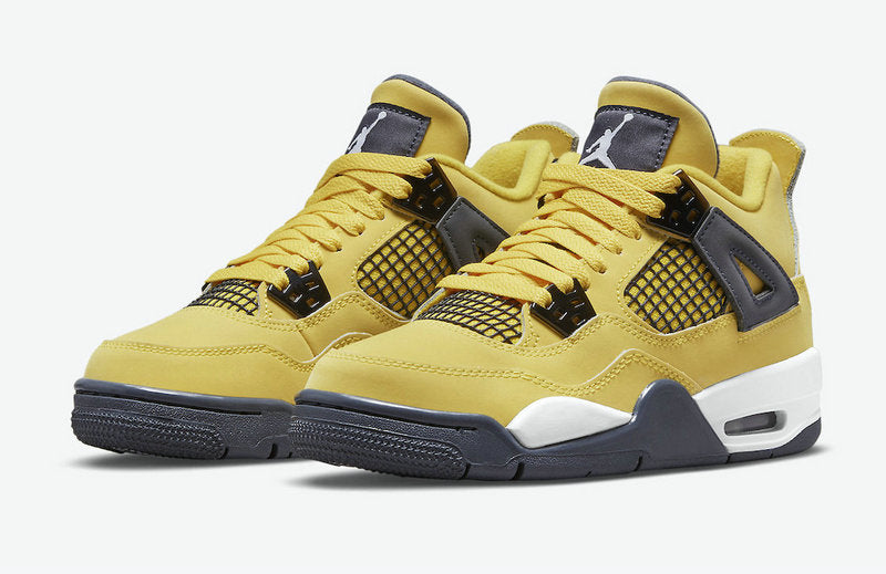 Les baskets grande taille Jordan 4 offrent le même style iconique que le modèle original, tout en répondant  aux besoins des pointures supérieures.