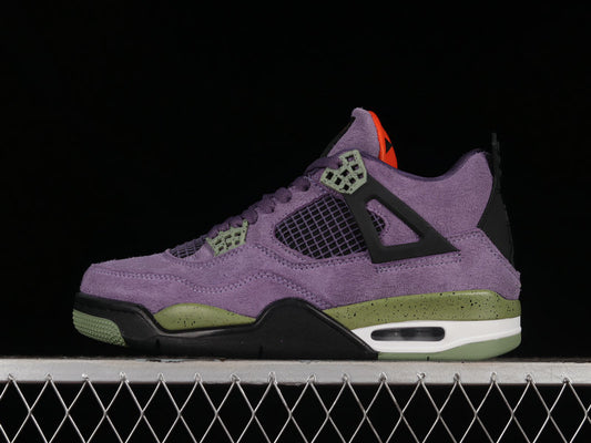 Les baskets grande taille Jordan 4 offrent le même style iconique que le modèle original, tout en répondant  aux besoins des pointures supérieures.
