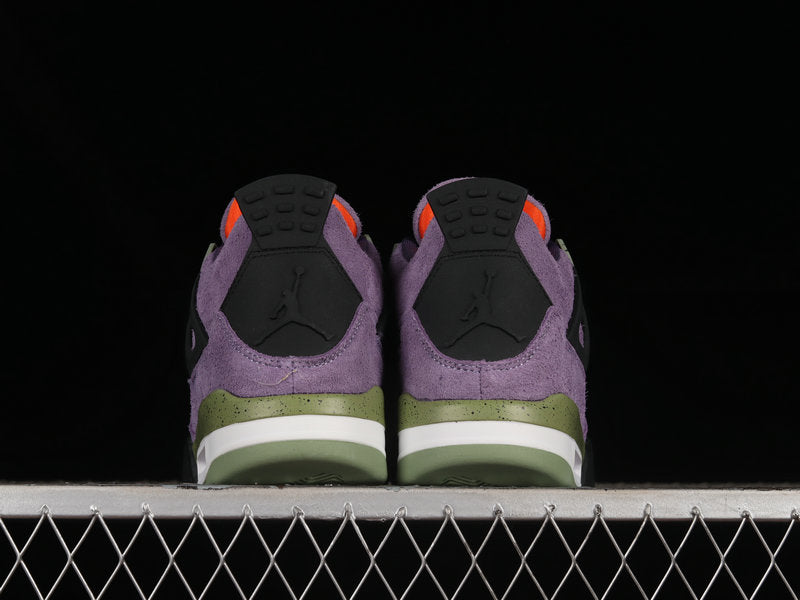 Les baskets grande taille Jordan 4 offrent le même style iconique que le modèle original, tout en répondant  aux besoins des pointures supérieures.