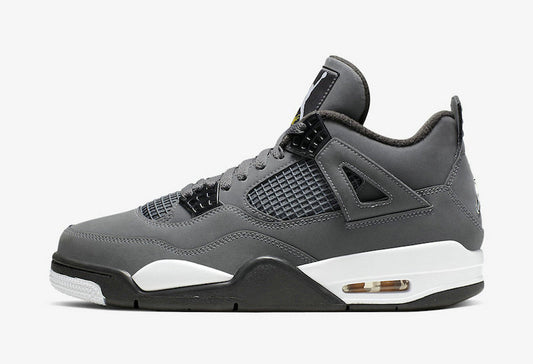 Les baskets grande taille Jordan 4 offrent le même style iconique que le modèle original, tout en répondant  aux besoins des pointures supérieures.