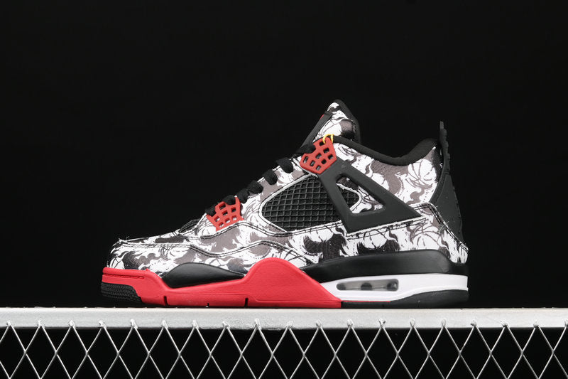 Les baskets grande taille Jordan 4 offrent le même style iconique que le modèle original, tout en répondant  aux besoins des pointures supérieures.