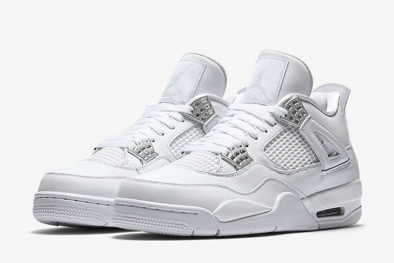 Les baskets grande taille Jordan 4 offrent le même style iconique que le modèle original, tout en répondant  aux besoins des pointures supérieures.