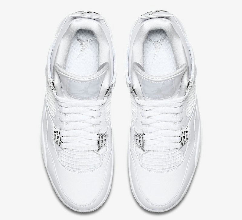 Les baskets grande taille Jordan 4 offrent le même style iconique que le modèle original, tout en répondant  aux besoins des pointures supérieures.
