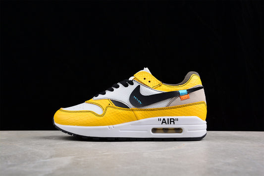 Les baskets grande taille Nike Air Max 1 conservent l’élégance intemporelle du modèle original tout en s’adaptant parfaitement aux grandes pointures.