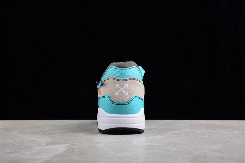 Les baskets grande taille Nike Air Max 1.

 conservent l’élégance intemporelle du modèle original tout en s’adaptant parfaitement aux grandes pointures.