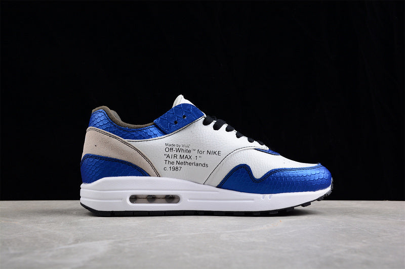 Les baskets grande taille Nike Air Max 1.

 conservent l’élégance intemporelle du modèle original tout en s’adaptant parfaitement aux grandes pointures.