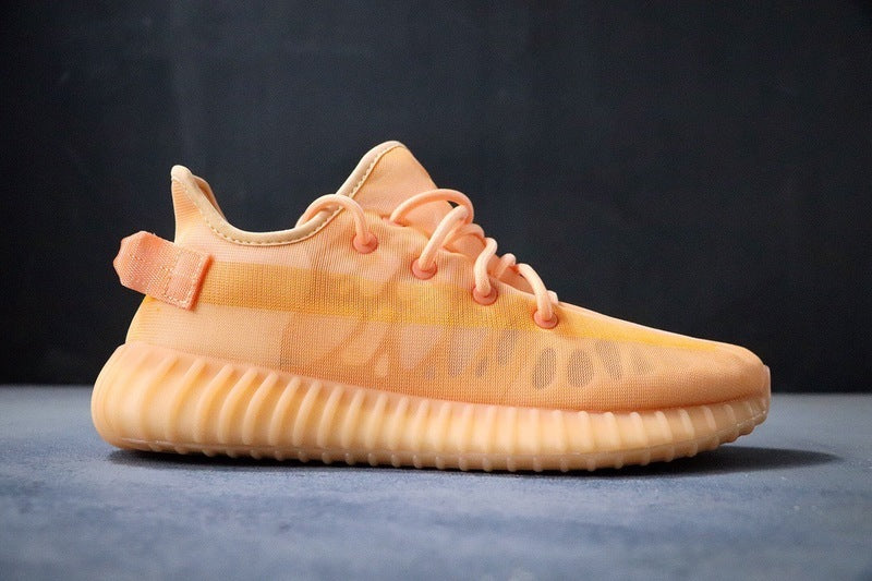 Les baskets grande taille Adidas Yeezy 350 allient parfaitement design innovant et adaptation aux grandes pointures.

tout en conservant l’esthétique unique du modèle original.
