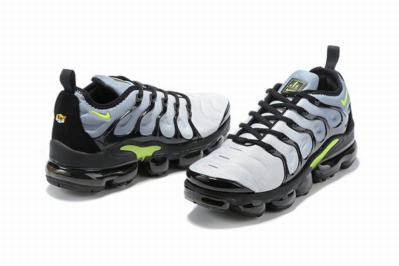 Les baskets grande taille Nike Vapormax Plus TN associent le design iconique des Air Max Plus à l’innovation de la semelle Vapormax.