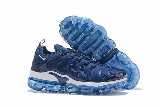Les baskets grande taille Nike Vapormax Plus TN associent le design iconique des Air Max Plus à l’innovation de la semelle Vapormax.
