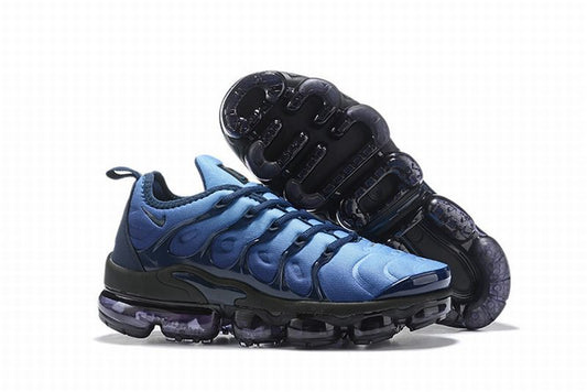 Les baskets grande taille Nike Vapormax Plus TN associent le design iconique des Air Max Plus à l’innovation de la semelle Vapormax.