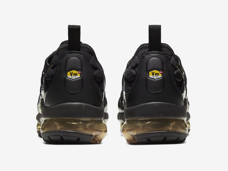 Les baskets grande taille Nike Vapormax Plus TN associent le design iconique des Air Max Plus à l’innovation de la semelle Vapormax.