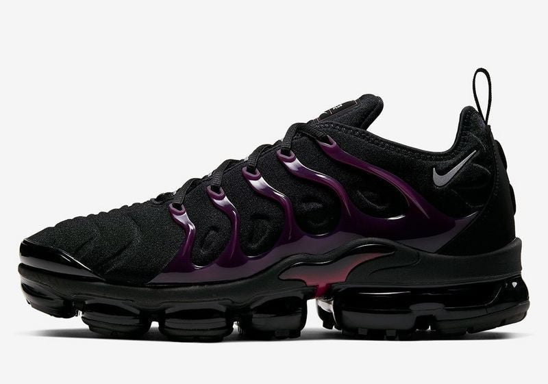 Les baskets grande taille Nike Vapormax Plus TN associent le design iconique des Air Max Plus à l’innovation de la semelle Vapormax.