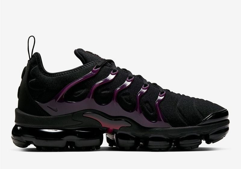 Les baskets grande taille Nike Vapormax Plus TN associent le design iconique des Air Max Plus à l’innovation de la semelle Vapormax.