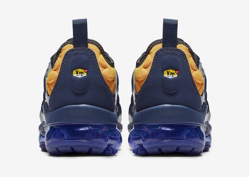 Les baskets grande taille Nike Vapormax Plus TN associent le design iconique des Air Max Plus à l’innovation de la semelle Vapormax.
