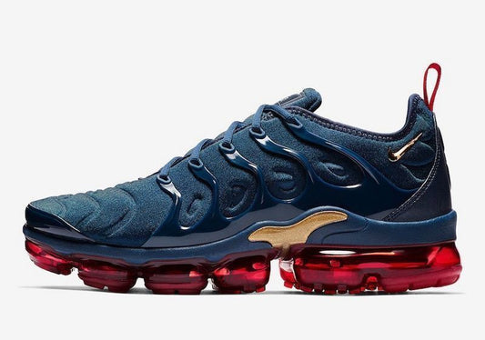Les baskets grande taille Nike Vapormax Plus TN associent le design iconique des Air Max Plus à l’innovation de la semelle Vapormax.