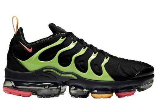 Les baskets grande taille Nike Vapormax Plus TN associent le design iconique des Air Max Plus à l’innovation de la semelle Vapormax.