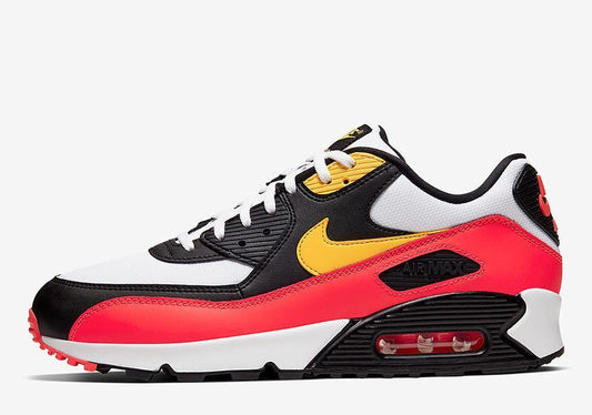 Les baskets grande taille Nike Air Max 90 conservent le design emblématique du modèle original tout en offrant un chaussant parfaitement adapté aux grandes pointures.