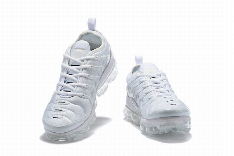 Les baskets grande taille Nike Vapormax Plus TN associent le design iconique des Air Max Plus à l’innovation de la semelle Vapormax.