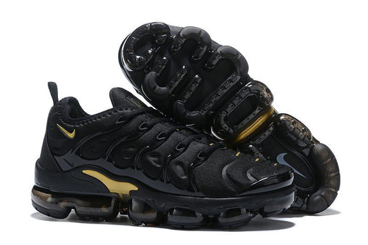 Les baskets grande taille Nike Vapormax Plus TN associent le design iconique des Air Max Plus à l’innovation de la semelle Vapormax.