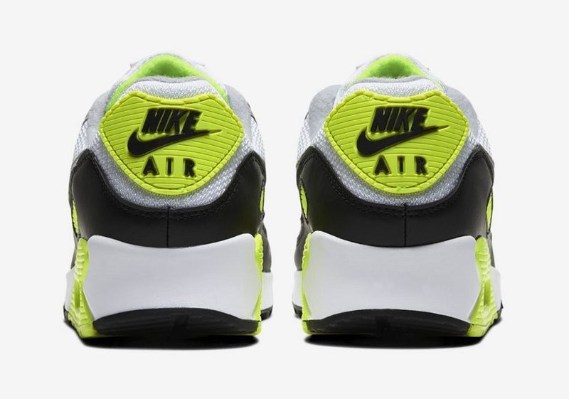 Les baskets grande taille Nike Air Max 90 conservent le design emblématique du modèle original tout en offrant un chaussant parfaitement adapté aux grandes pointures.
