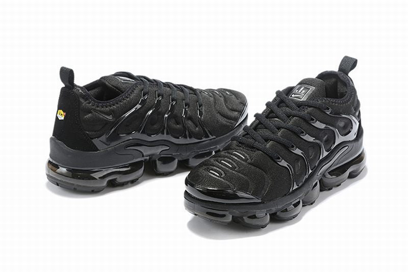 Les baskets grande taille Nike Vapormax Plus TN associent le design iconique des Air Max Plus à l’innovation de la semelle Vapormax.