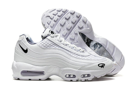 Les baskets grande taille Nike Air Max 95 reprennent le design unique et audacieux de l’original, tout en étant pensées pour offrir un ajustement parfait aux grandes pointures.