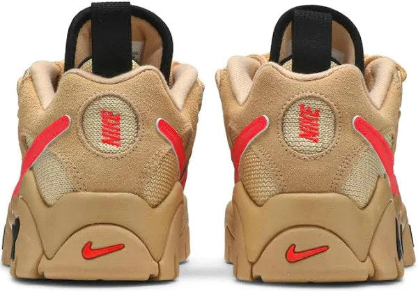 Les baskets Nike Air Barrage allient style audacieux et innovation technique. Leur design rétro-futuriste et leurs détails emblématiques attirent les amateurs de mode