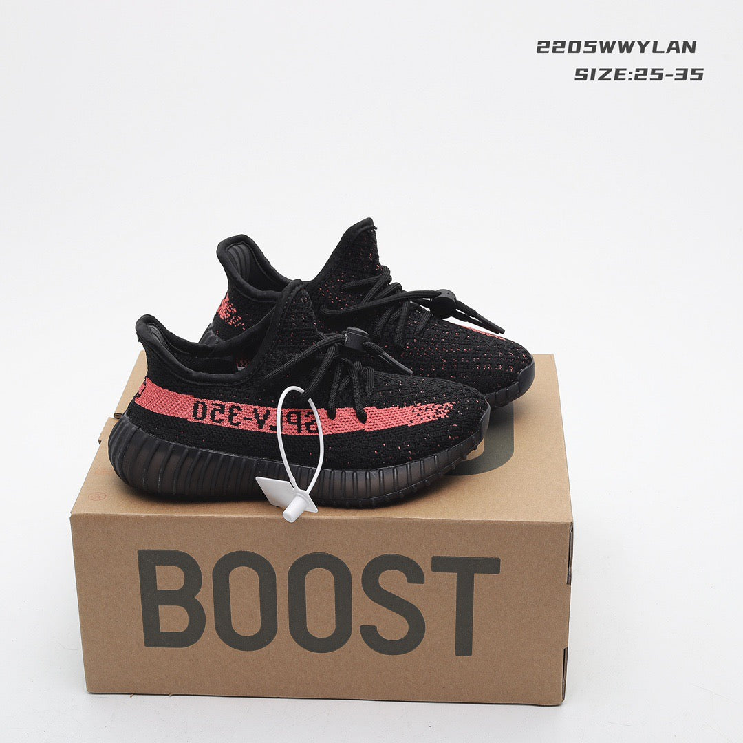 Les baskets pour enfants disponibles sur Yourstyles.fr sont conçues.

pour accompagner les plus jeunes dans toutes leurs activités, en alliant confort, résistance et style dynamique.