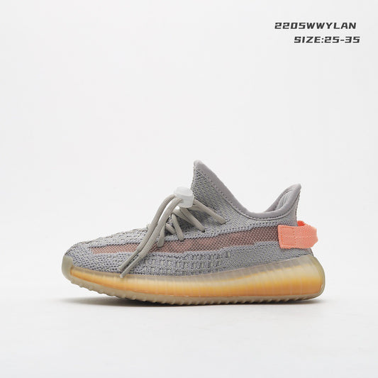 Les baskets pour enfants disponibles sur Yourstyles.fr sont conçues.

pour accompagner les plus jeunes dans toutes leurs activités, en alliant confort, résistance et style dynamique.