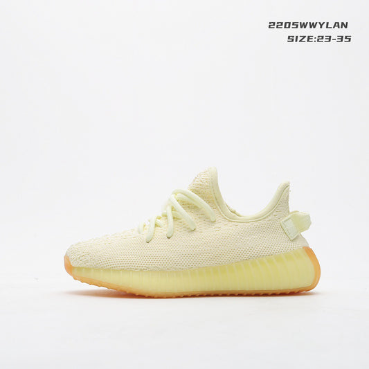 Les baskets pour enfants disponibles sur Yourstyles.fr sont conçues.

pour accompagner les plus jeunes dans toutes leurs activités, en alliant confort, résistance et style dynamique.