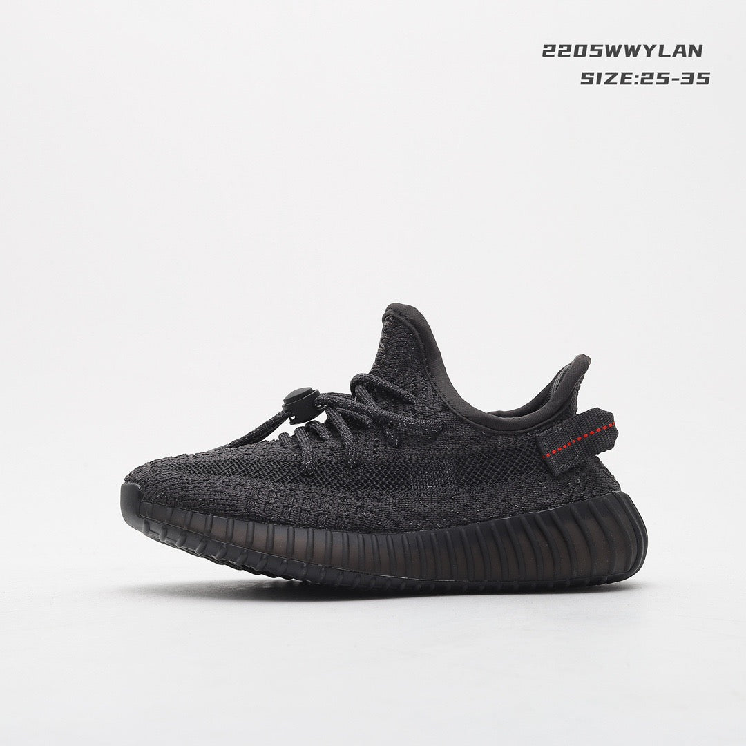 Les baskets pour enfants disponibles sur Yourstyles.fr sont conçues.

pour accompagner les plus jeunes dans toutes leurs activités, en alliant confort, résistance et style dynamique.