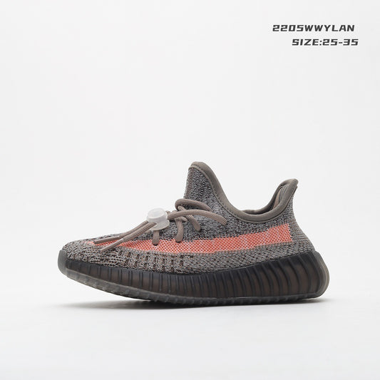 Les baskets pour enfants disponibles sur Yourstyles.fr sont conçues.

pour accompagner les plus jeunes dans toutes leurs activités, en alliant confort, résistance et style dynamique.