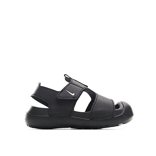 Les sandales pour enfants proposées sur Yourstyles.fr combinent confort, légèreté et design joyeux pour accompagner les plus jeunes durant toutes leurs aventures estivales.