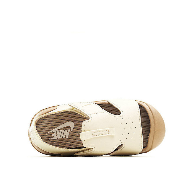 Les sandales pour enfants proposées sur Yourstyles.fr combinent confort, légèreté et design joyeux pour accompagner les plus jeunes durant toutes leurs aventures estivales.