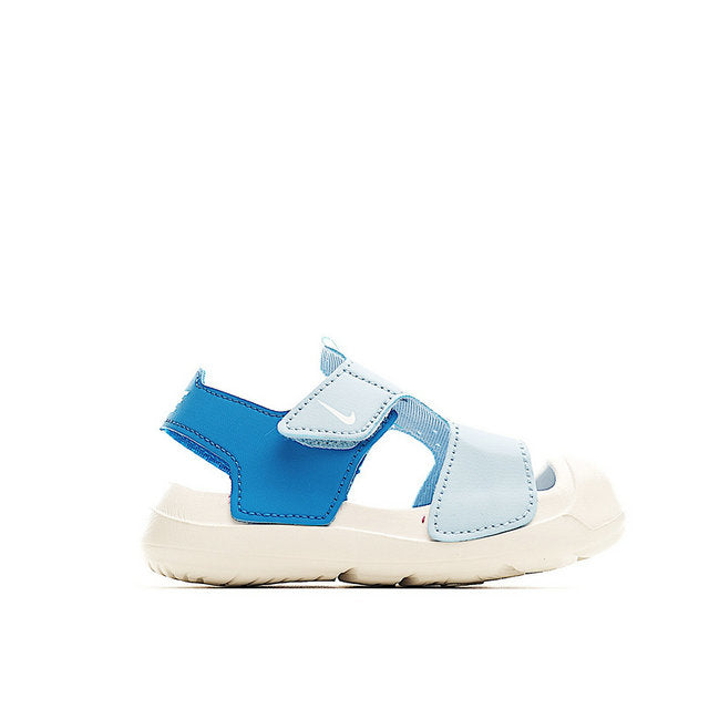 Les sandales pour enfants proposées sur Yourstyles.fr combinent confort, légèreté et design joyeux pour accompagner les plus jeunes durant toutes leurs aventures estivales.