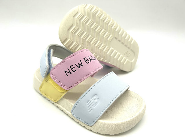 Les sandales pour enfants proposées sur Yourstyles.fr combinent confort, légèreté et design joyeux pour accompagner les plus jeunes durant toutes leurs aventures estivales.