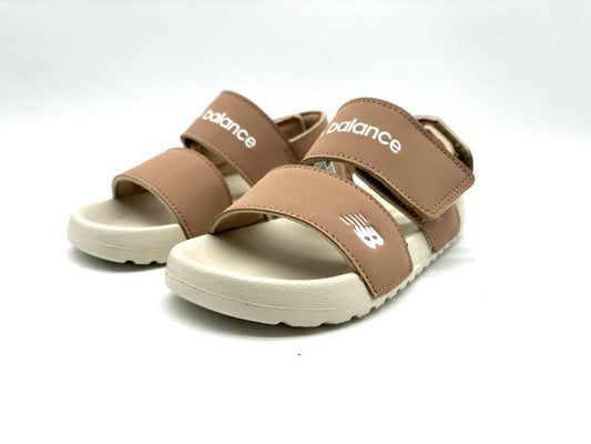 Les sandales pour enfants proposées sur Yourstyles.fr combinent confort, légèreté et design joyeux pour accompagner les plus jeunes durant toutes leurs aventures estivales.