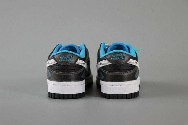 Les baskets pour enfants disponibles sur Yourstyles.fr sont conçues pour accompagner les plus jeunes dans toutes leurs activités,