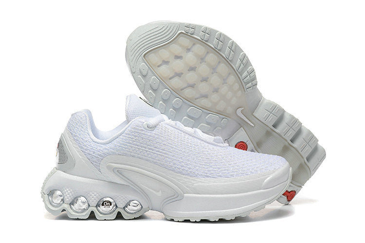 Les baskets pour enfants disponibles sur Yourstyles.fr sont conçues.

pour accompagner les plus jeunes dans toutes leurs activités, en alliant confort, résistance et style dynamique.