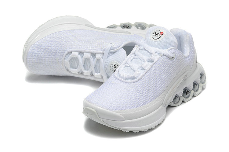 Les baskets pour enfants disponibles sur Yourstyles.fr sont conçues.

pour accompagner les plus jeunes dans toutes leurs activités, en alliant confort, résistance et style dynamique.