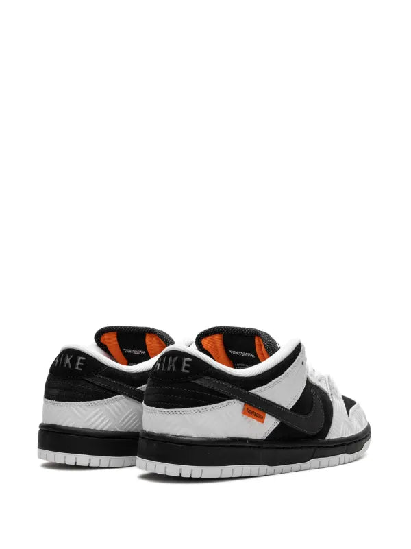 Les baskets Nike SB Dunk allient un style emblématique à un confort supérieur. Leur design légendaire et leurs matériaux de haute qualité. Pas cher.le moins cher .