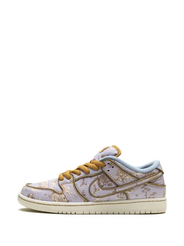 Les baskets Nike SB Dunk allient un style emblématique à un confort supérieur. Leur design légendaire et leurs matériaux de haute qualité. Pas cher.le moins cher .