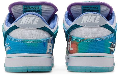 Les baskets Nike SB Dunk allient un style emblématique à un confort supérieur. Leur design légendaire et leurs matériaux de haute qualité. Pas cher.le moins cher .