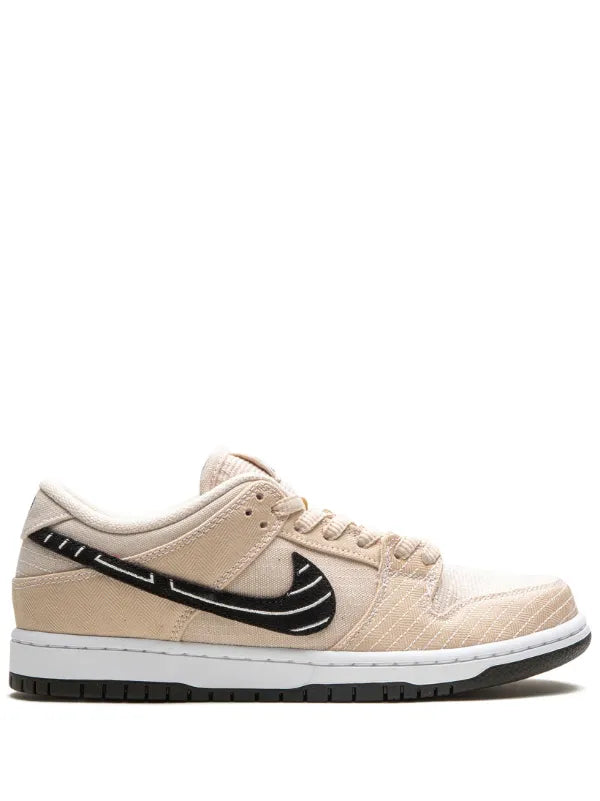 Les baskets Nike SB Dunk allient un style emblématique à un confort supérieur. Leur design légendaire et leurs matériaux de haute qualité. Pas cher.le moins cher .