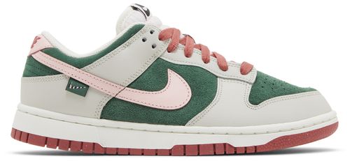 Les baskets Nike SB Dunk allient un style emblématique à un confort supérieur. Leur design légendaire et leurs matériaux de haute qualité. Pas cher.le moins cher .