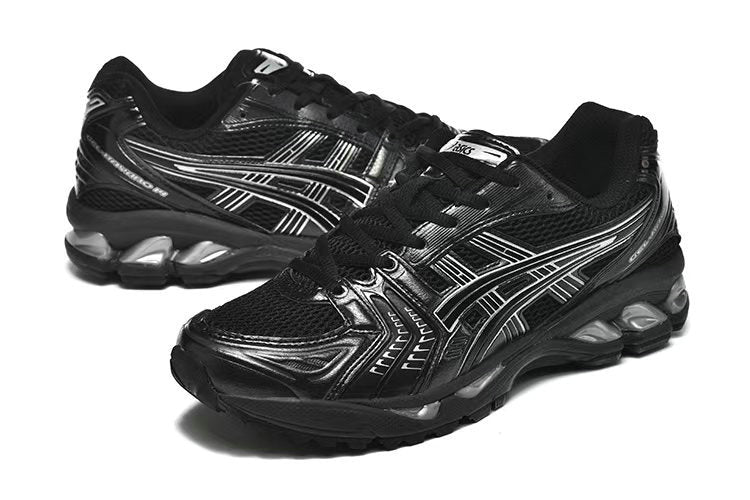 Les Baskets ASICS GEL-KAYANO 14 offrent une combinaison parfaite de style et de performance. Leur design élégant et leurs technologies de pointe 