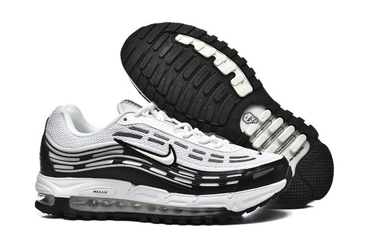 Les baskets Nike Air Max TL 2.5 X COMME DES GARÇONS offrent un style audacieux et une performance fonctionnelle. Pas cher.  Le moins cher 